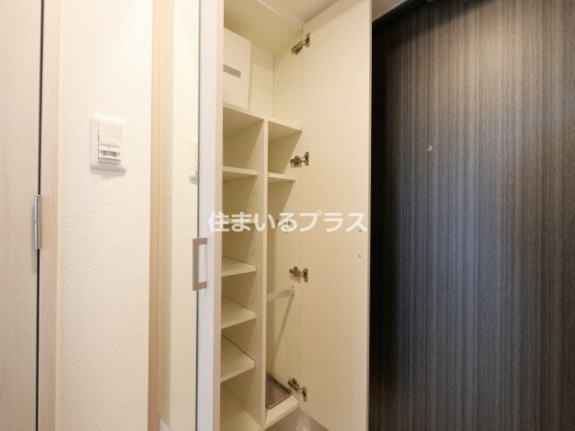 クレストタップ京橋の収納