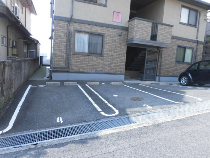 ペイサージュは晴海の駐車場