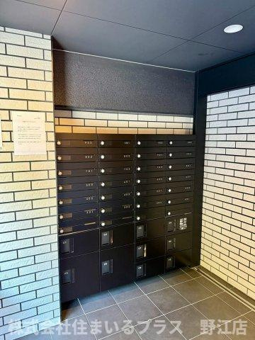 NINE RESIDENCEのエントランス