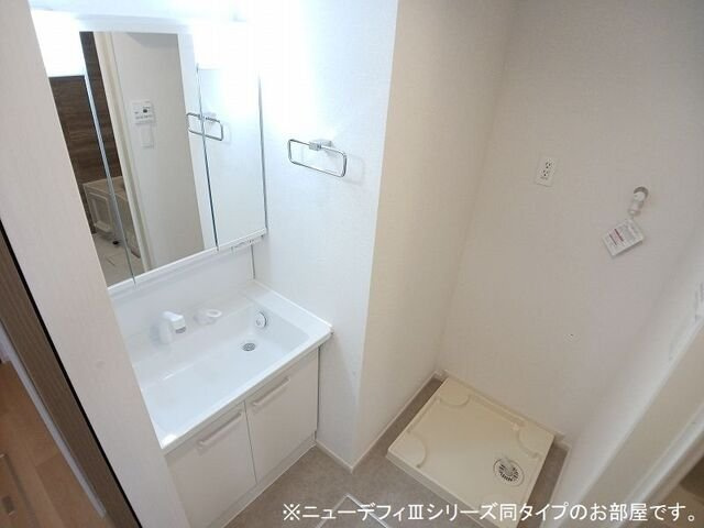 クレストコート　みらいの洗面所|脱衣スペースもあります