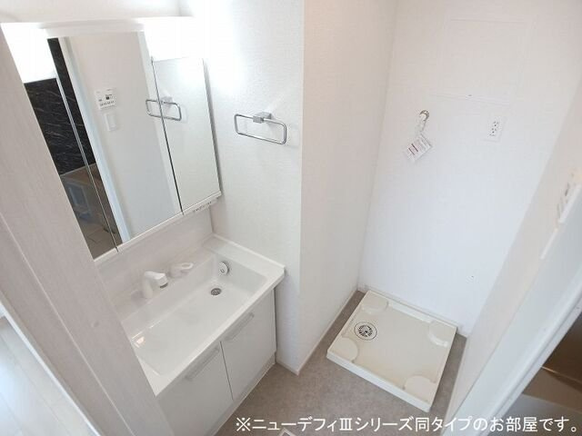 クレストコート　みらいの洗面所|忙しい朝には欠かせない洗面所です