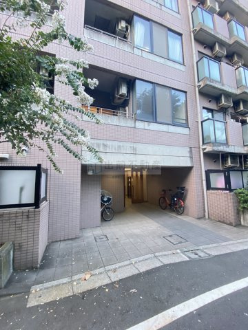 文京区大塚３丁目の賃貸マンションのエントランス