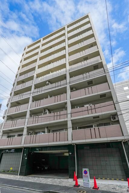 アール・ケープラザ新横浜Ⅲの外観