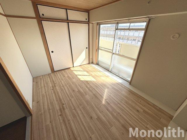 ビレッジハウス草部4号棟の洋室