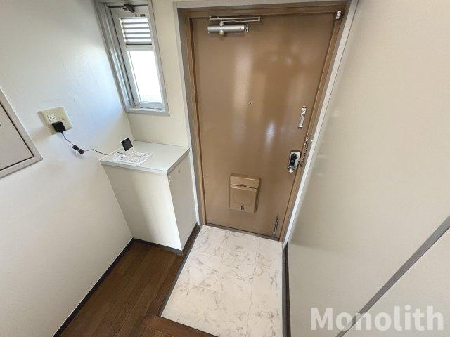 ビレッジハウス草部4号棟の玄関