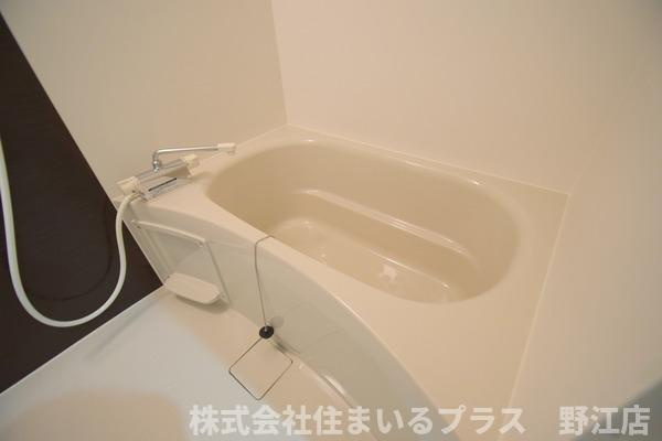 ドゥエリング森小路の浴室