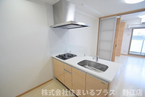 ドゥエリング森小路のキッチン