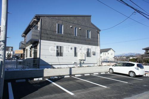 コンフォート　吉岡の駐車場|当社、チルホームのHPもご覧ください(^^)/物件情報多数♪