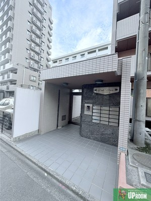 パークノヴァ徳川園のエントランス