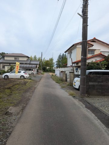 津田土地の前面道路含む現地写真