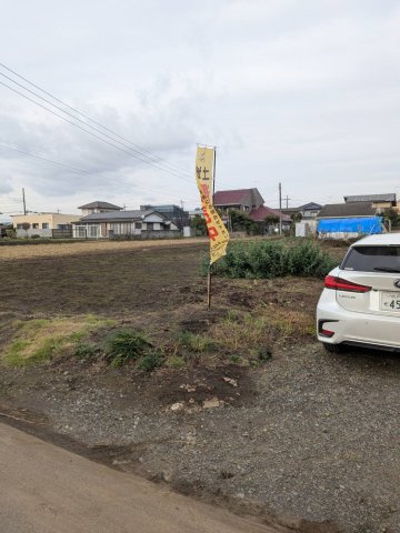 津田土地の前面道路含む現地写真