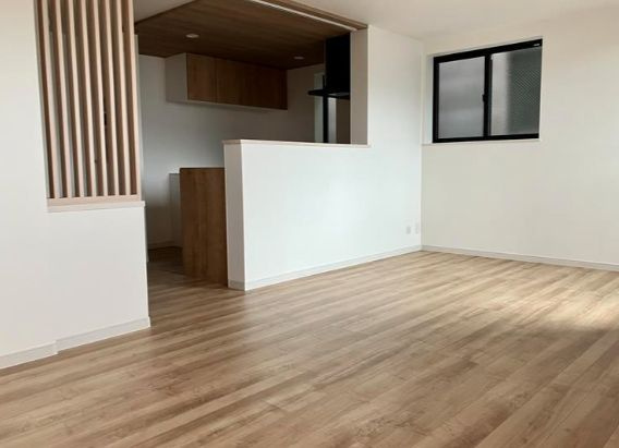 京島戸建の居間・リビング