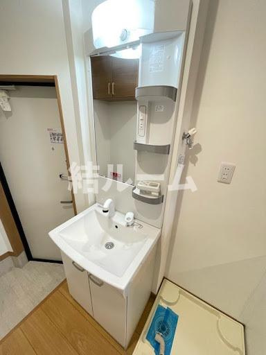豊島区高松２丁目のアパートの洗面所