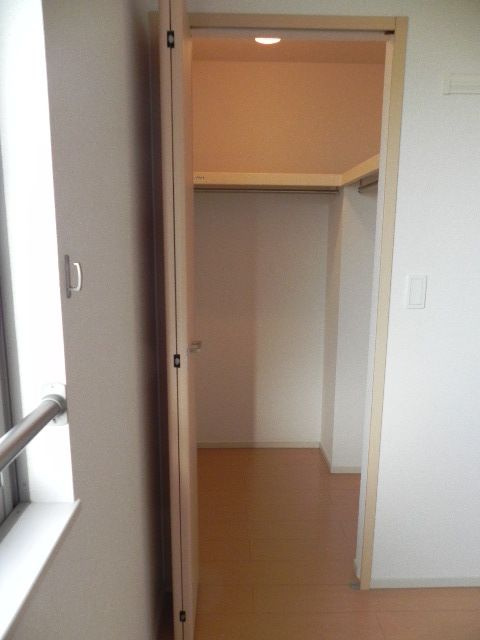 セレッソ三輪野山の収納