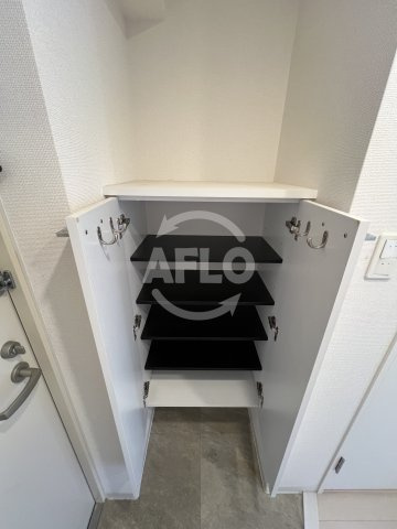 アルティザ淡路駅東の内装|シューズボックス