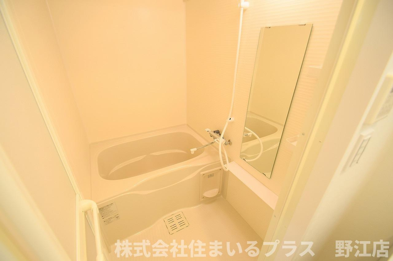 ディクス大阪城EASTレジデンスの浴室