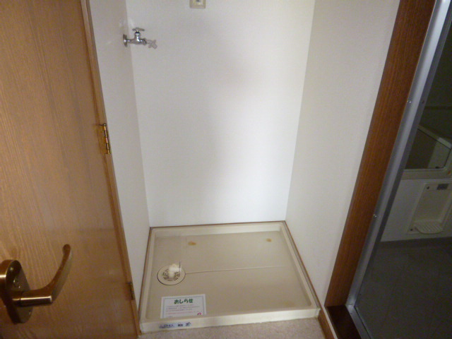 クレスメントＢのその他|洗濯機置き場