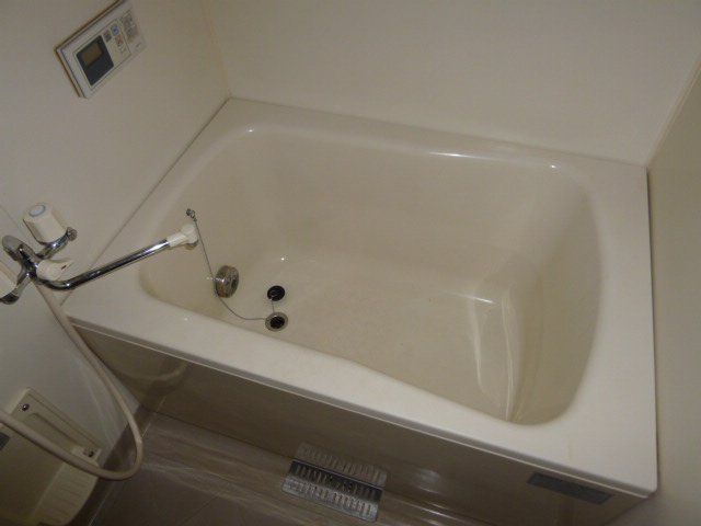 クレスメントＢの浴室|バス