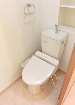 アセンションアイディ浅草のトイレ|シンプルで使いやすいトイレです