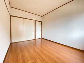 【寝室】