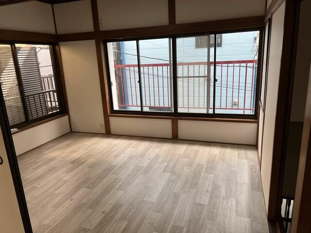 大島８丁目戸建の居間・リビング