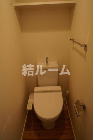 新宿区中井１丁目の賃貸マンションのトイレ