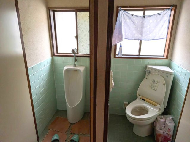 領家町　中古住宅のトイレ