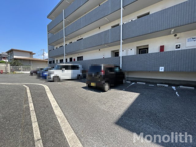 プレステージアスカの駐車場