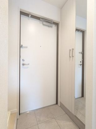 モダンアパートメント武蔵小山の玄関|玄関です