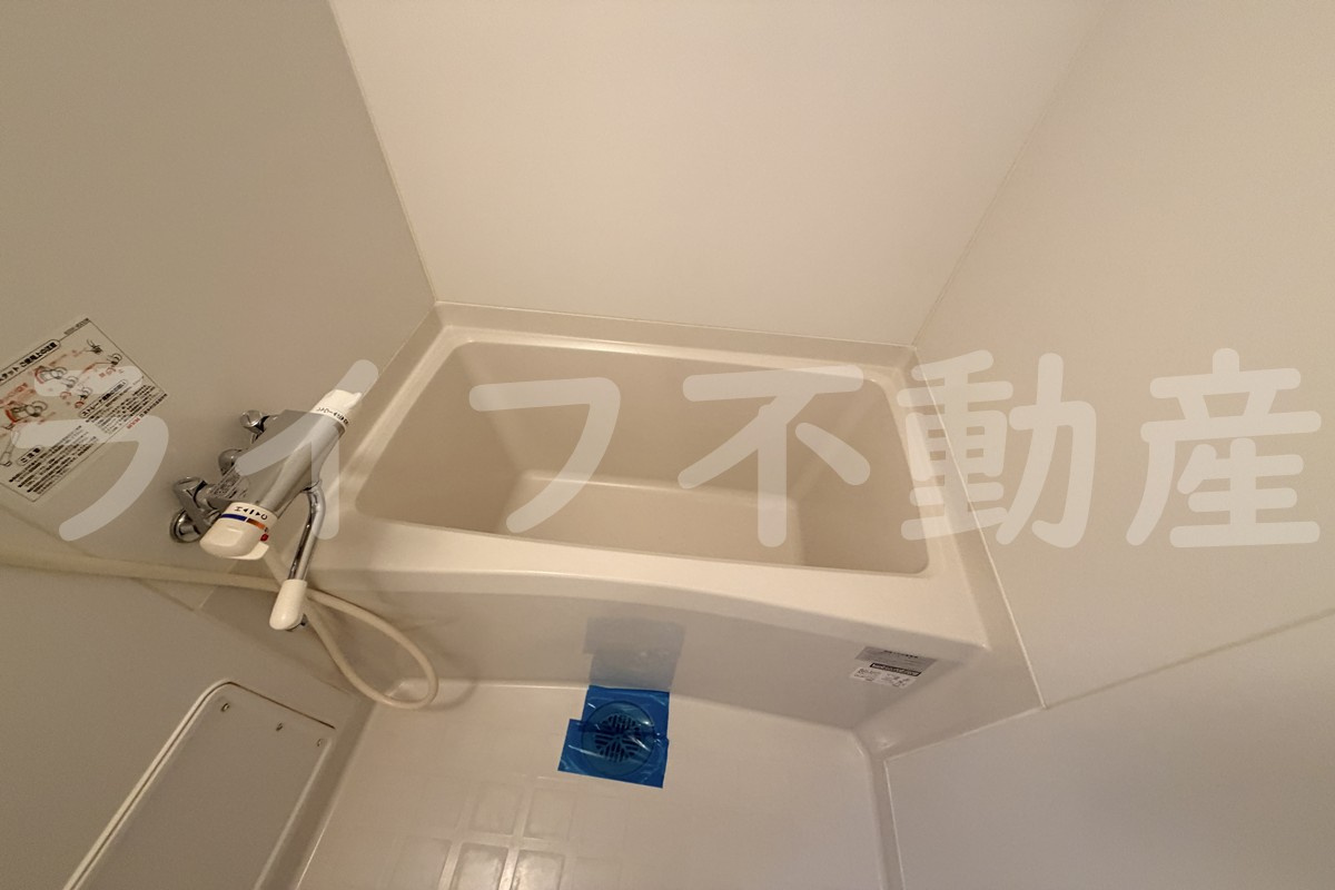 ディナスティ玉造の浴室
