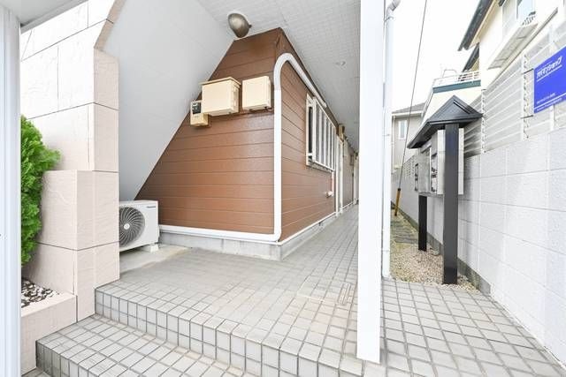 綾瀬市上土棚中６丁目のアパートの外観