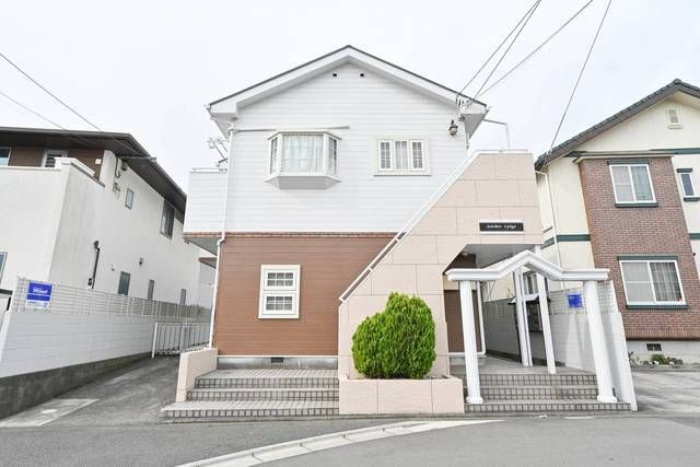 綾瀬市上土棚中６丁目のアパートの外観