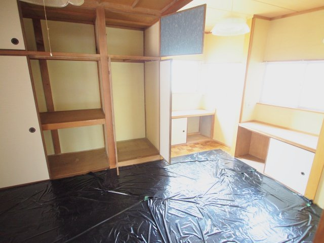 本町３丁目戸建ての収納