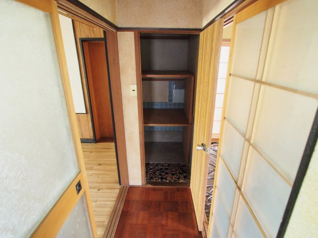 本町３丁目戸建ての収納