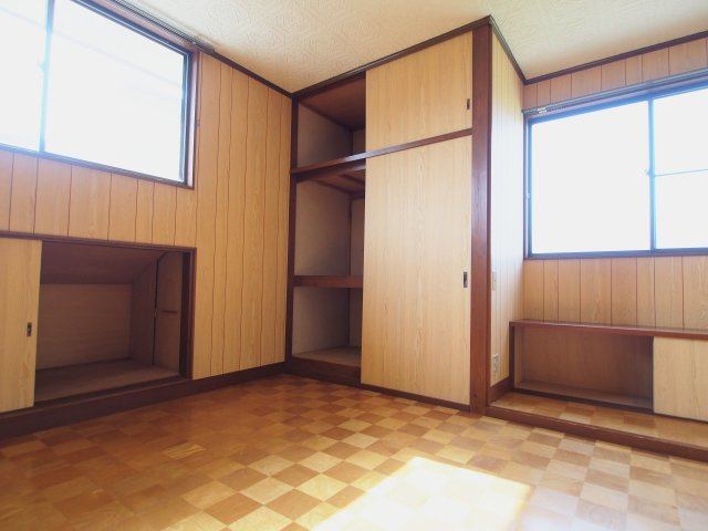 本町３丁目戸建ての収納