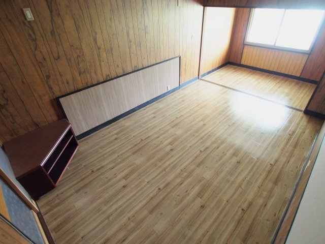 本町３丁目戸建ての洋室