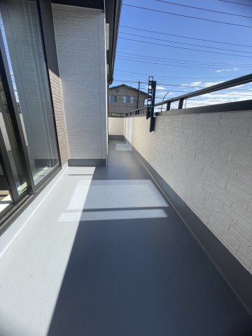 狭山市柏原21期　2号棟のバルコニー|日当たり良好で、お洗濯もばっちりよく乾きます。