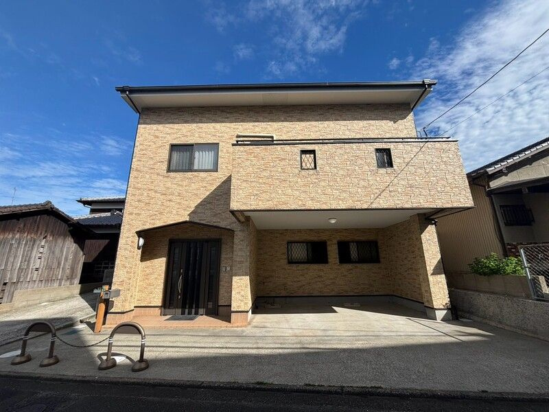潮崎邸貸家の玄関