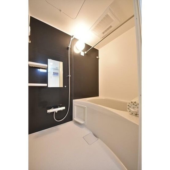 【浴室】 | プラティーク高円寺北 | 追い焚き機能、浴室乾燥機付きバス。