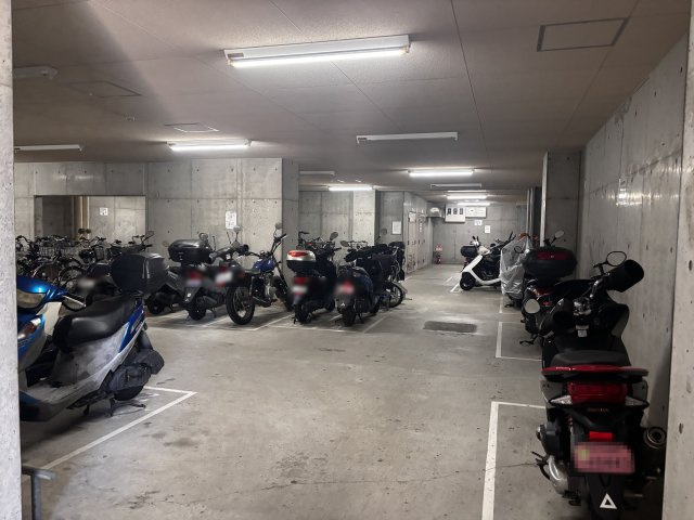ルイシャトレ垂水弐番館の駐輪場