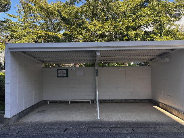 垂水高丸住宅2号棟の駐輪場