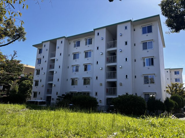 垂水高丸住宅2号棟の外観