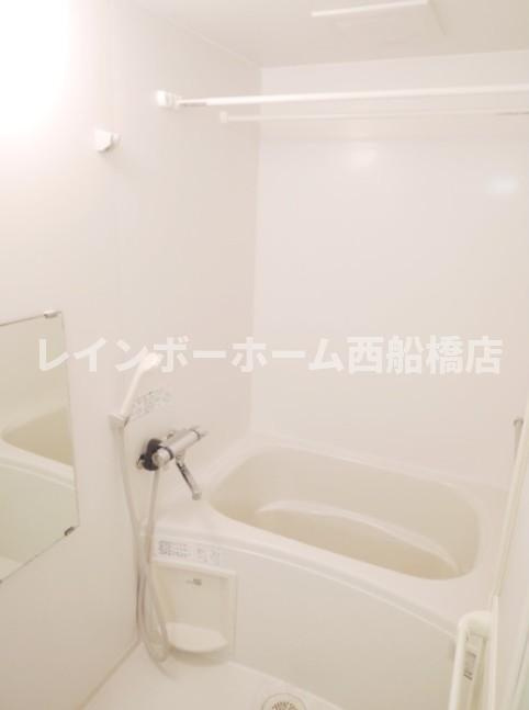 船橋市海神１丁目のアパートの浴室