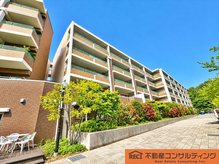 住吉山手コモンズC棟の外観