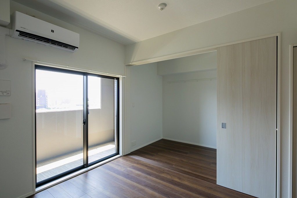 新品家具付きマンション対馬小路5(KaGood福岡)の居間・リビング