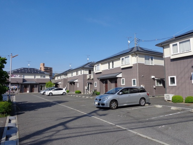 ソレイユ新見の外観