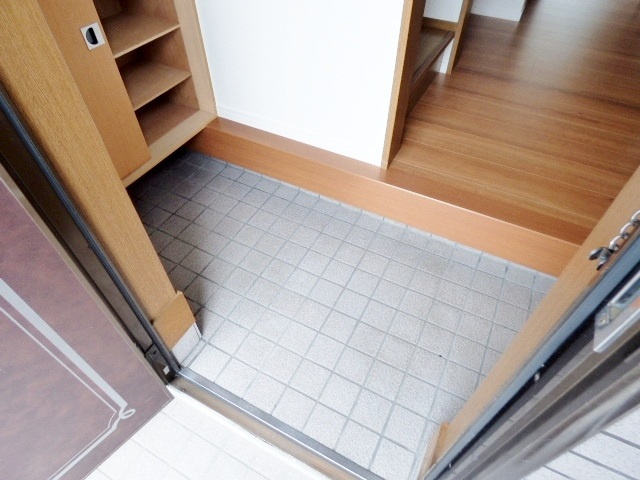 ソレイユ新見の玄関