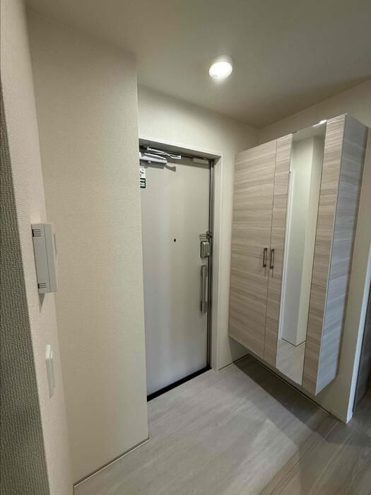 コンフォースさくらの玄関