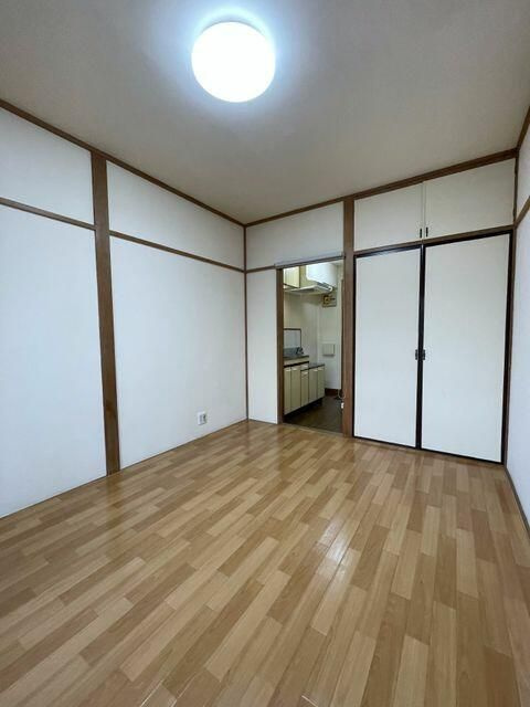 町田市中町２丁目のアパートの寝室