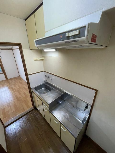 町田市中町２丁目のアパートのキッチン